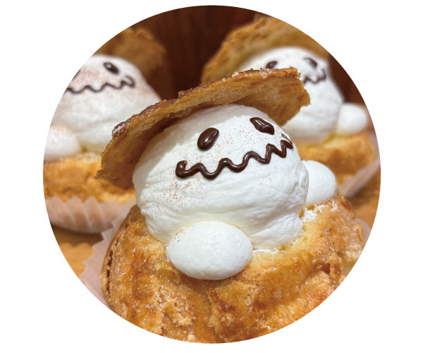 モコモコおばけシュークリーム